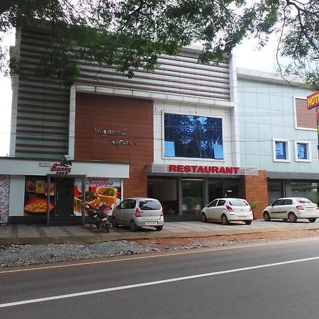Hotel Wayanad Regency Kedavūr Exteriör bild