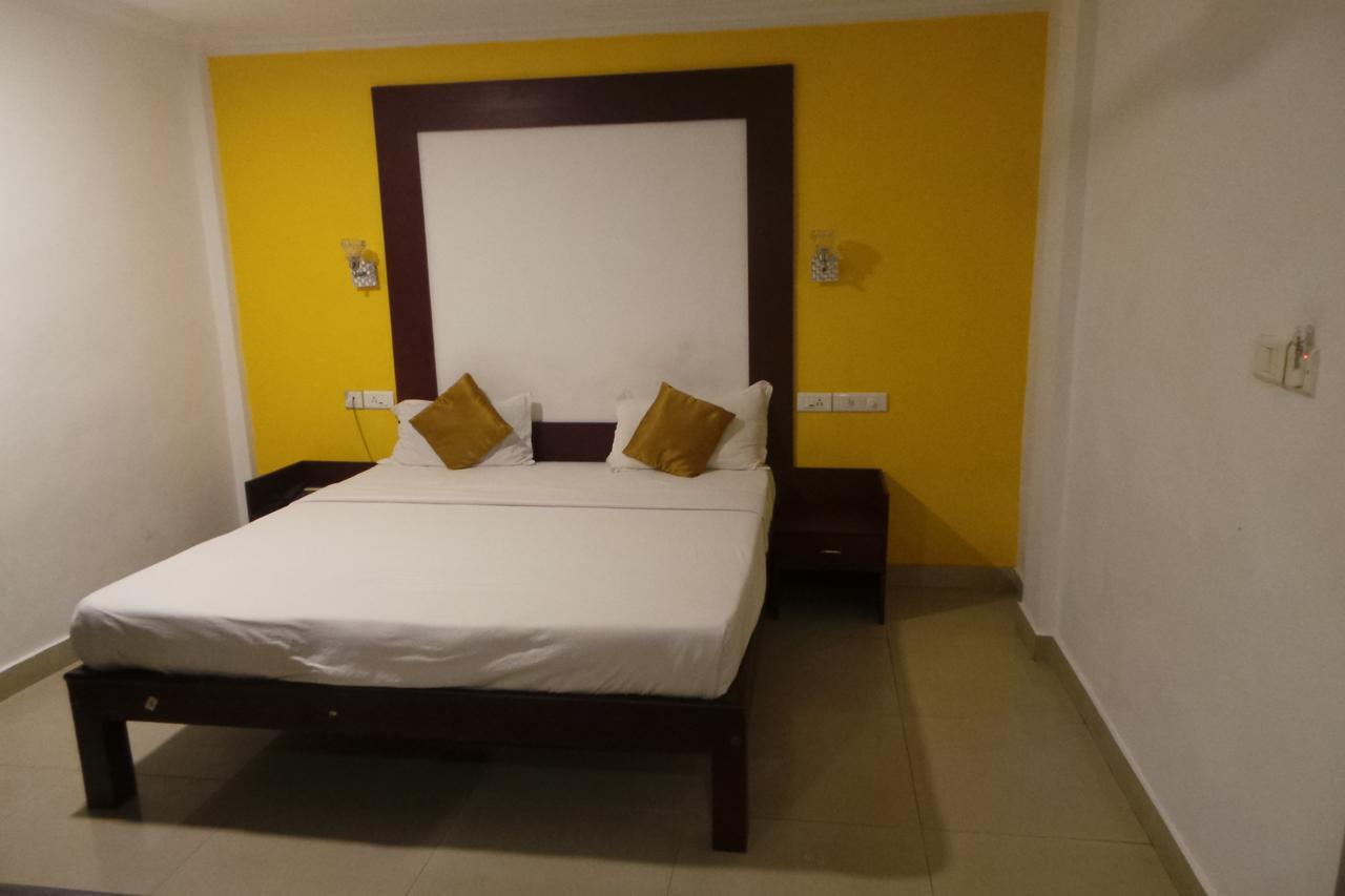 Hotel Wayanad Regency Kedavūr Exteriör bild