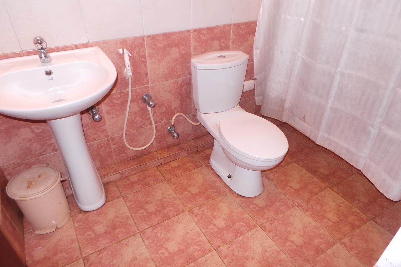 Hotel Wayanad Regency Kedavūr Exteriör bild